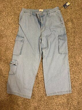 UNIVERSAL THREADS CARGO JEANS